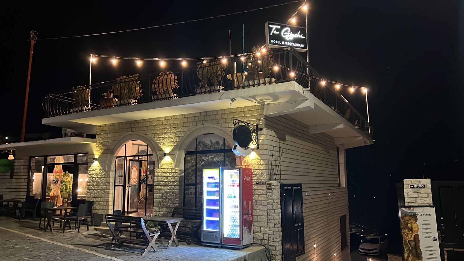 Te Gjyshi - Hotel & Restaurant