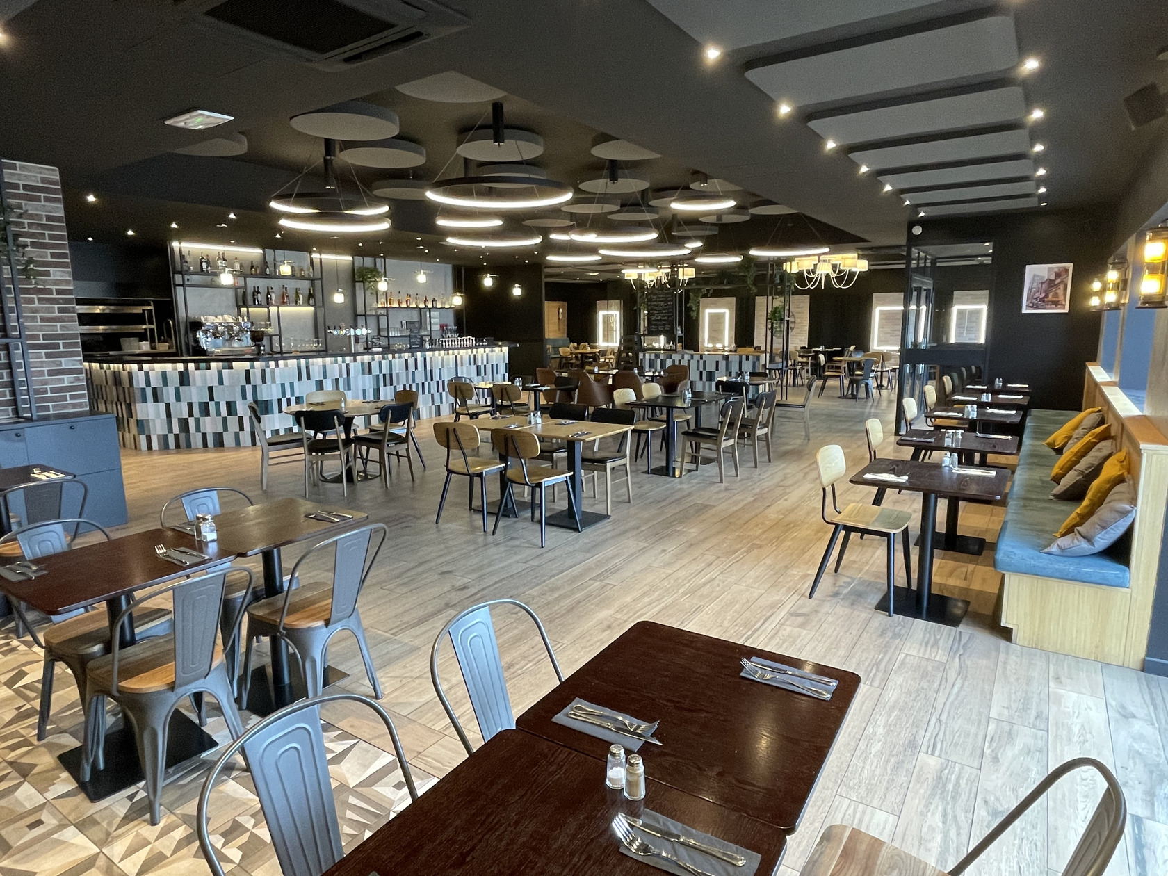 Unyc Brasserie Chartres - Barjouville