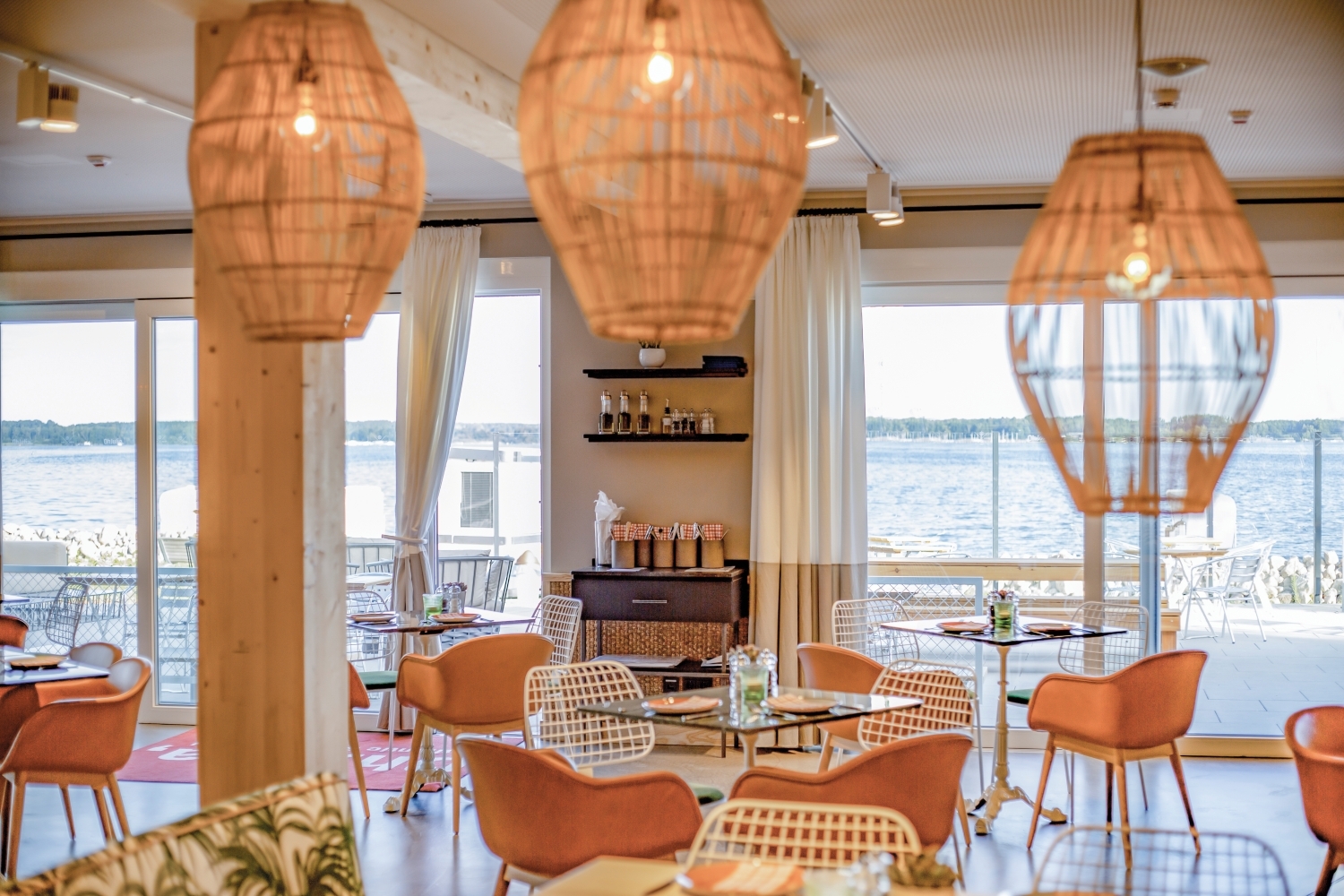 Bella Riva - Restaurant & Café