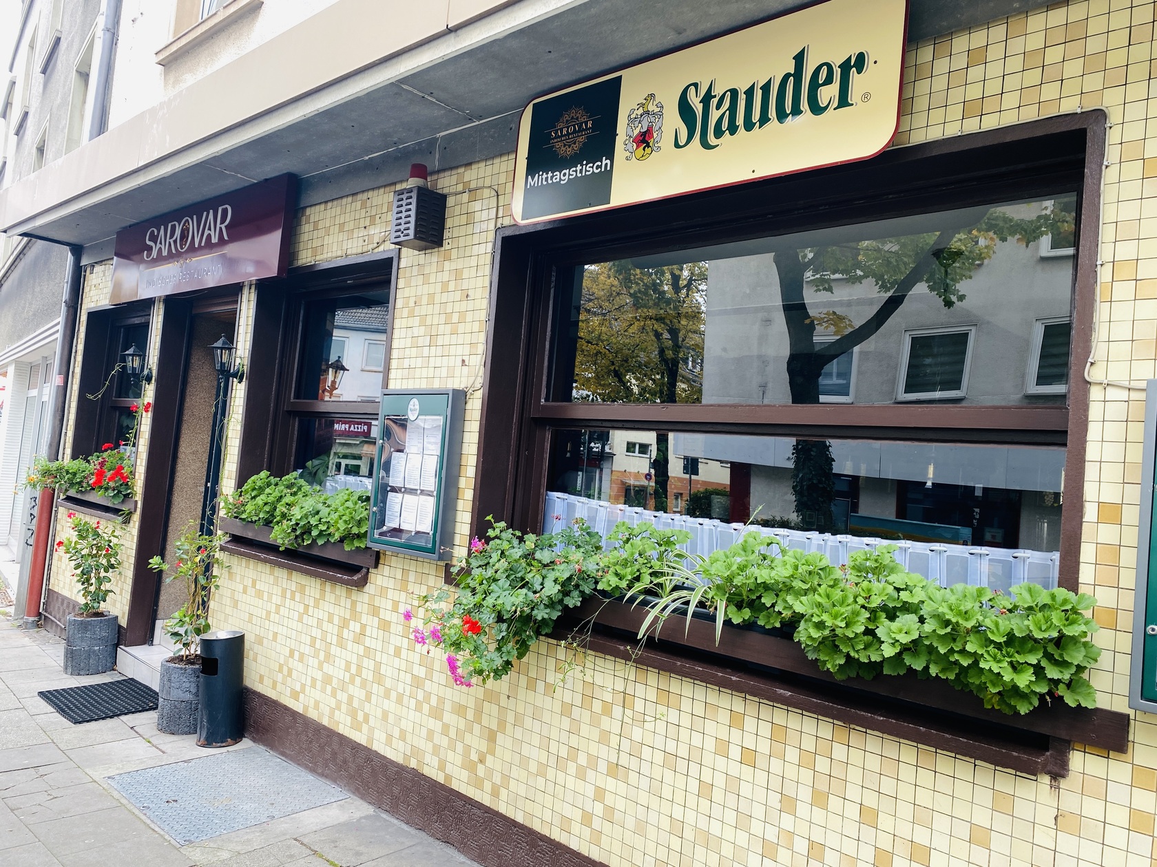 SAROVAR Indisches Restaurant