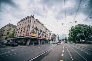 Cave Valaisanne et Chalet Suisse