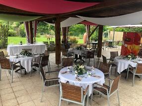 Restaurant de L'Hôtel Au Feu de Bois Amou