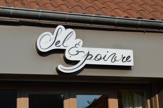 Sel Et Poivre(Restaurant)