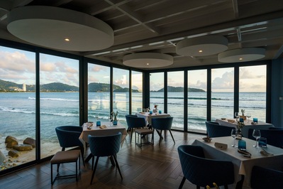 L'Arôme by the sea