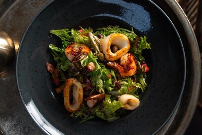 photo de Red Canape by the Bay