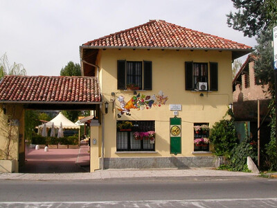Ristorante Giallo Milano foto