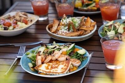photo de The Balkan Mediterranean Restaurant