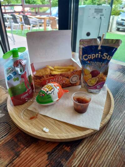 photo de Pizza Palace Contrexeville
