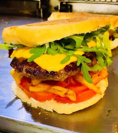 BUTTERFLY Coffee Pub - ALAMY L' Hamburgeria foto