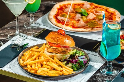 Theatrum Bar & Food foto