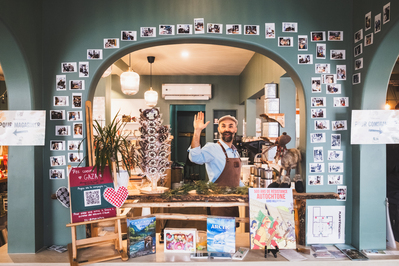 L'Échappée Belle - Café, librairie, chocolats & crèmes glacées artisanales