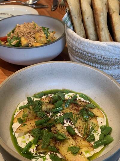photo de BISTRO by Foreign Local