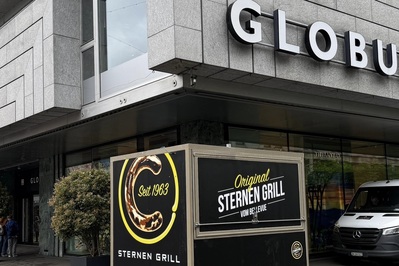 Sternen Grill + Sternen Grill Restaurant im oberen Stock. foto