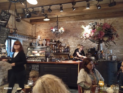 photo de Parunāsim kafe'teeka