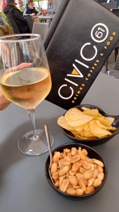 Civico 61 foto