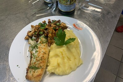 Dicke Wirtin Foto