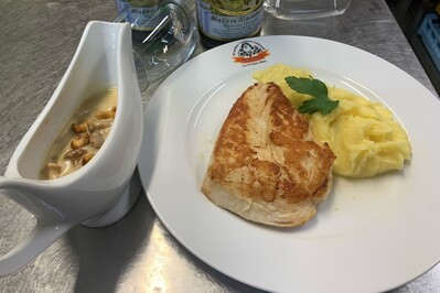 Dicke Wirtin Foto