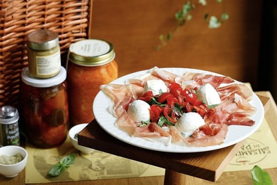 Salsamenteria di Parma foto