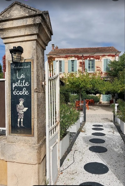 La Petite Ecole