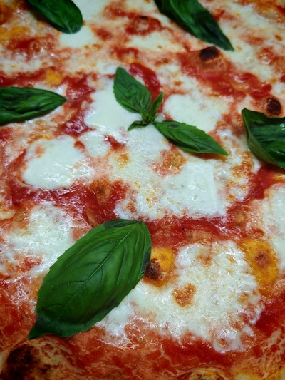 Pizza Hot