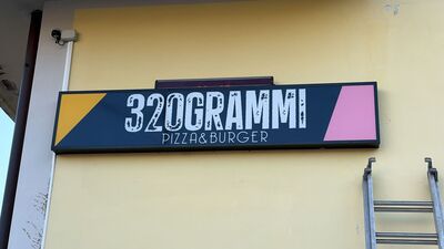 320 Grammi foto