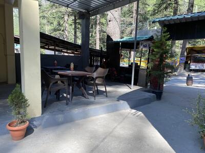 Pinewood cafe photo
