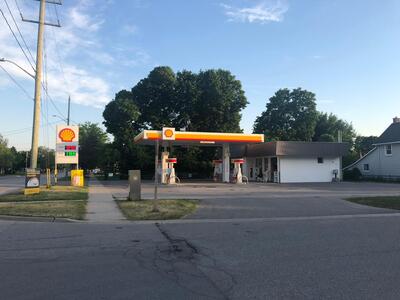photo de Shell Gas & KwikBite Indian Takeout & Convenience