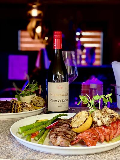 Luan's Seafood & Grill