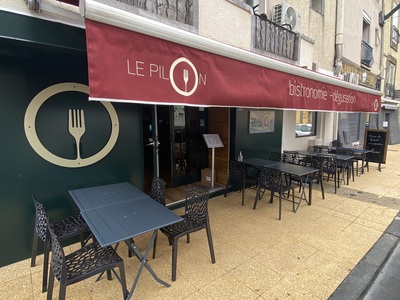 Le Pilon