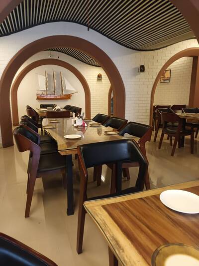 Fish & Barrel Restaurant photo