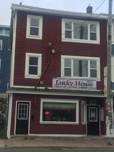 Lucky House Restaurant