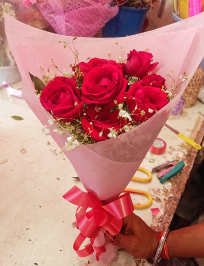 Cake point raebareli (bakery )_online deliver cakes,gifts,flower, chocolates &more) photo