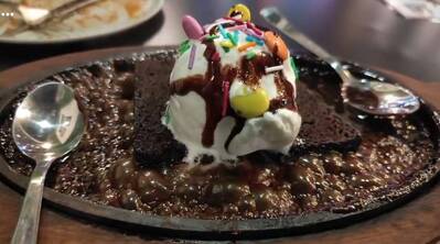 9coinscafe photo
