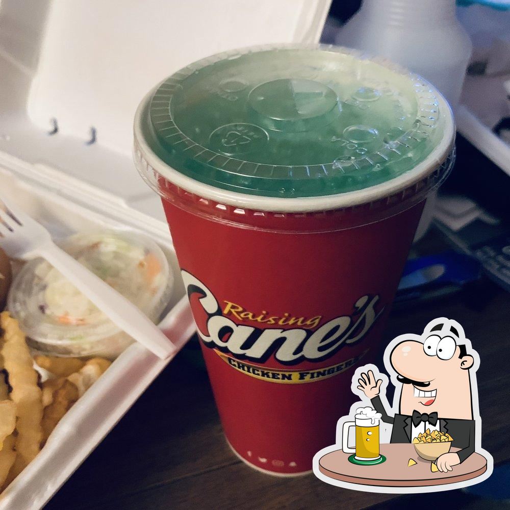 Raising Cane's Chicken Fingers in Mishawaka Restaurant menu and reviews