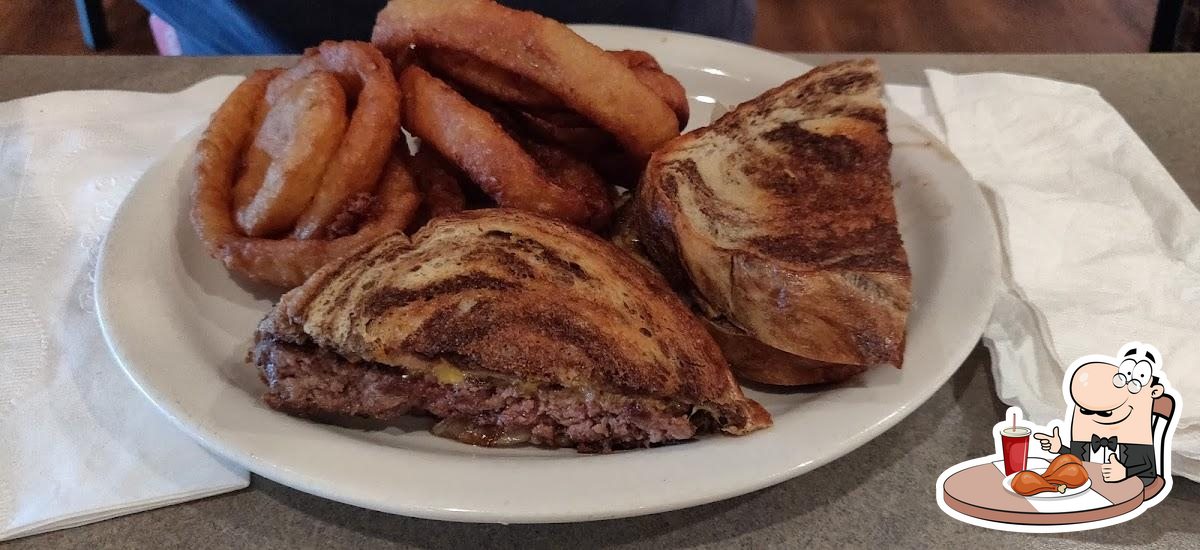 Rusty Cow Family Restaurant in Circle Pines Restaurant menu and reviews