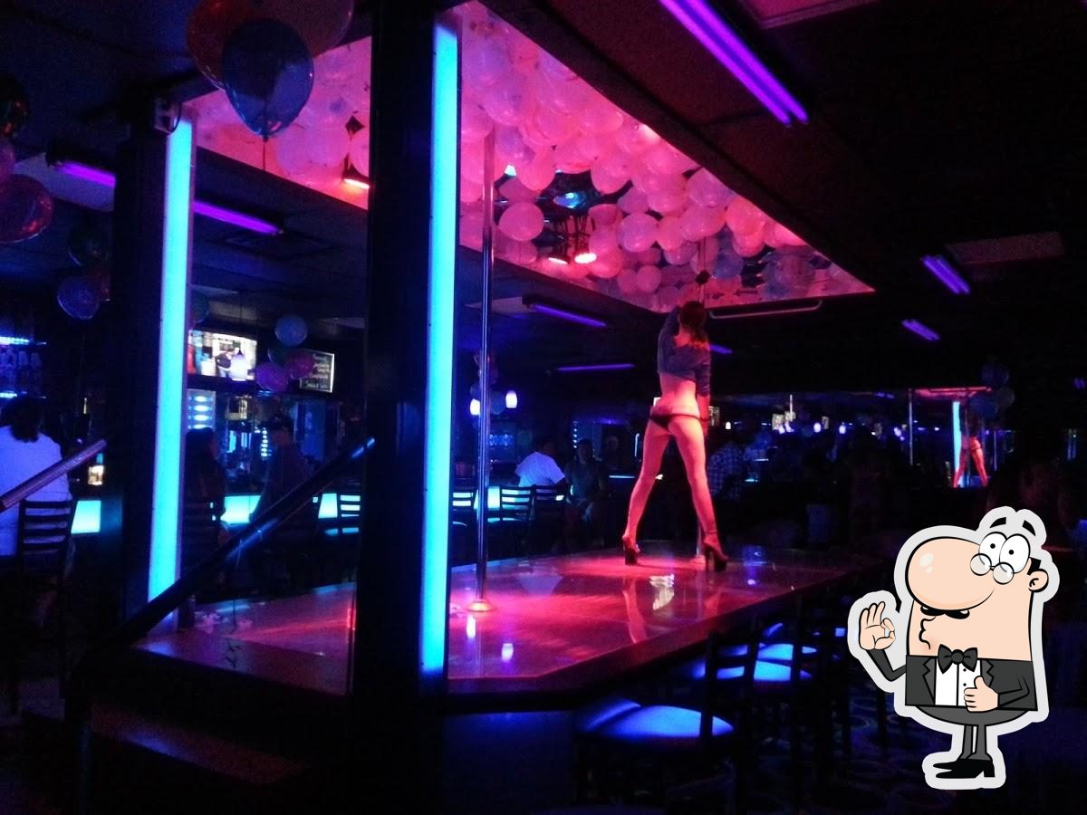 Passions Gentlemens Club in Jacksonville - Restaurant reviews