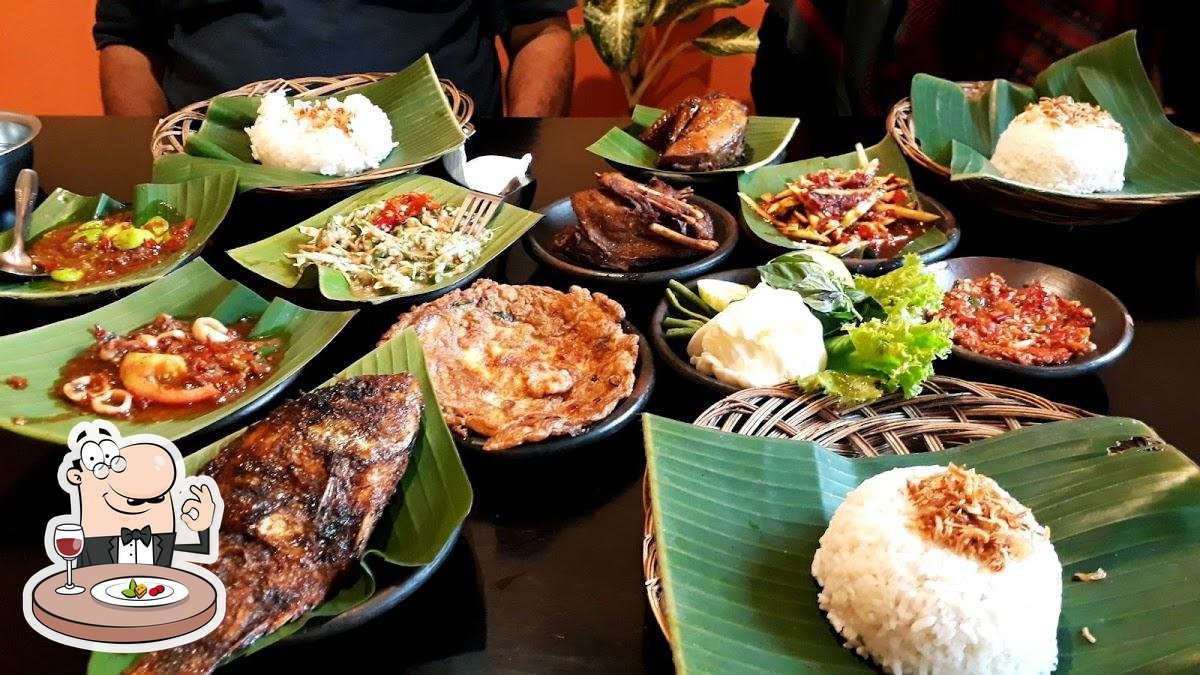 Waroeng Spesial Sambal "SS" Sutisna Senjaya Restaurant, Tasikmalaya ...