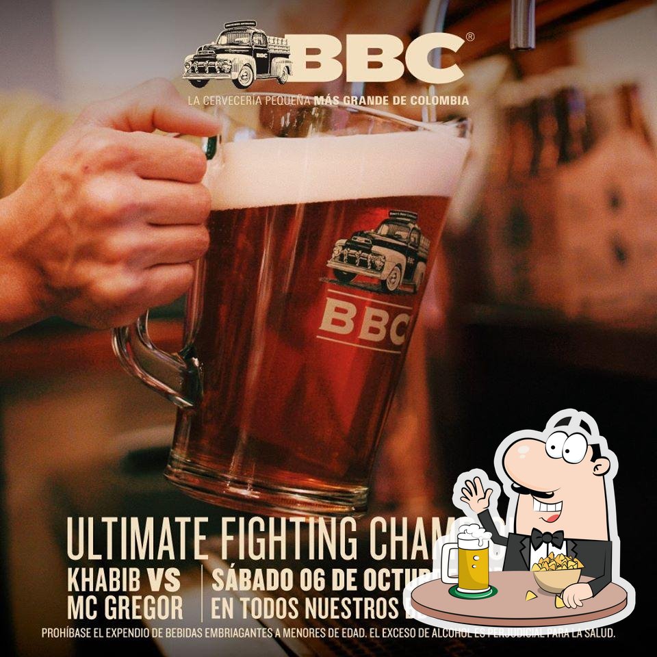 Stellar Blade is a little different in Chile #cervezacristal #stellarblade  #meme #gaming #videogames #fyp #henrickthewreck, image size:960x960