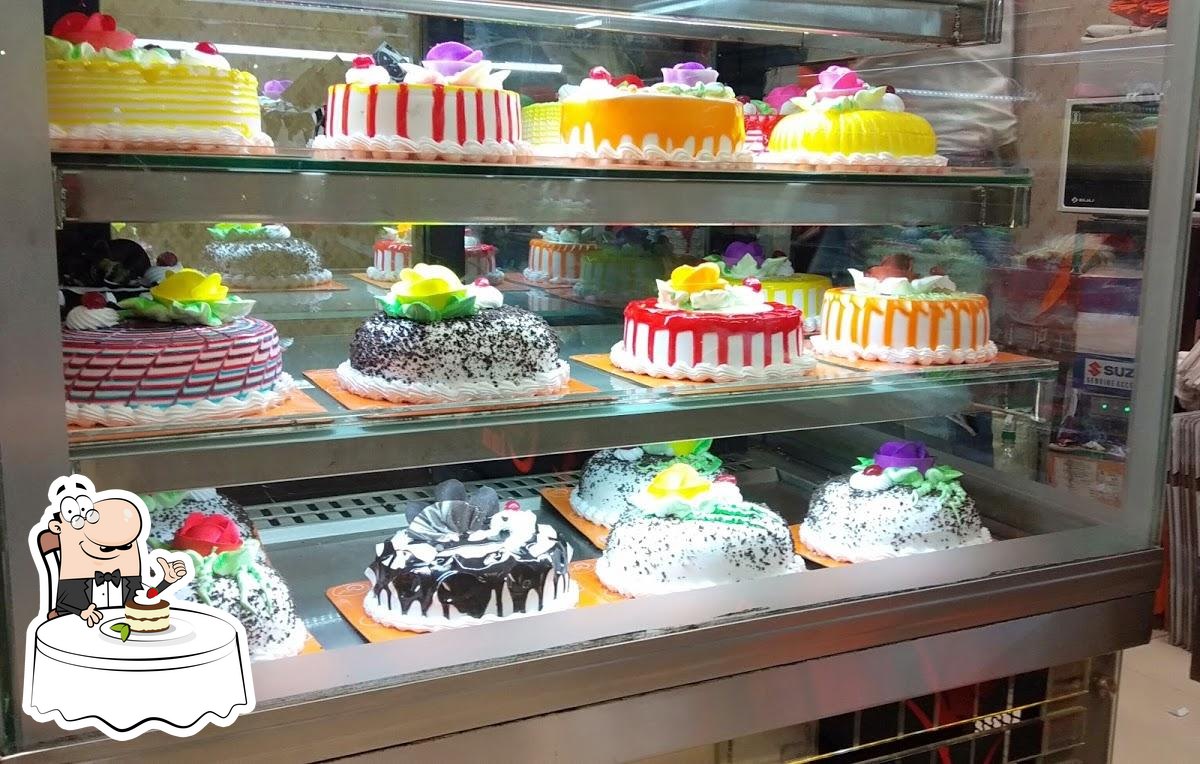 Cakes Inn in Pal Chowk,Gondia - Order Food Online - Best Cake Shops in  Gondia - Justdial