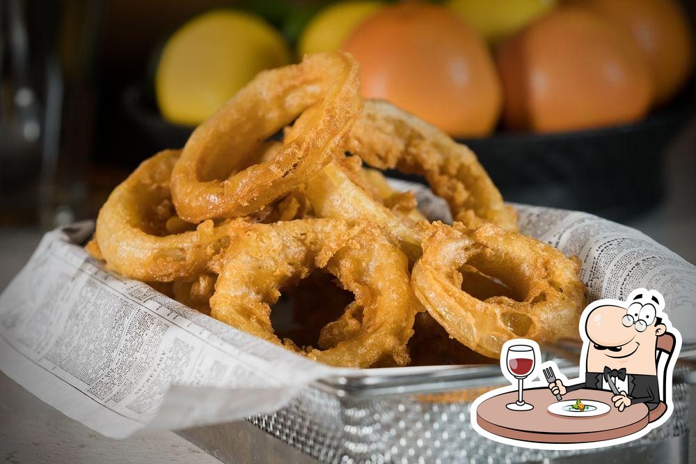 The Knotty Bar & Grill in Elysian Restaurant menu and reviews
