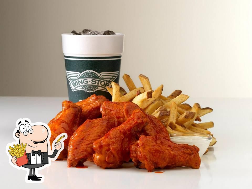 Wingstop, 6734 Forest Hill Dr in Forest Hill Restaurant menu and reviews