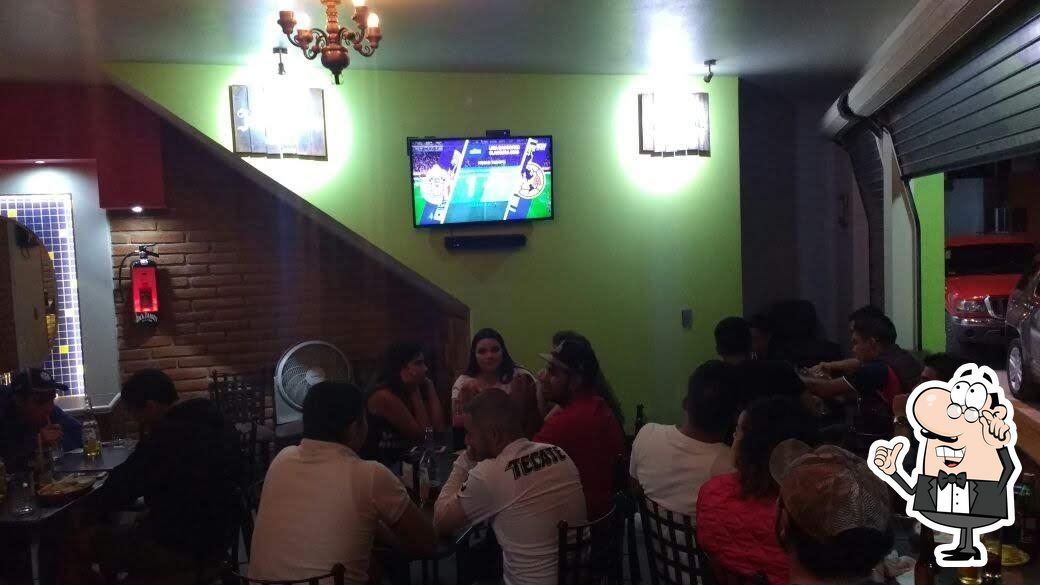 Rincon de Villa pub & bar, La Barca Restaurant reviews