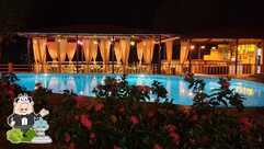 Hill Rock Resto Bar Swimming Pool
