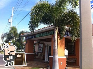 Skidders Restaurant in Saint Pete Beach - Restaurant reviews