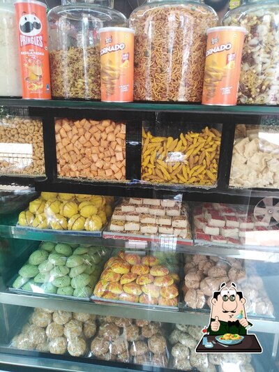 Meals at Kutty's Bakery