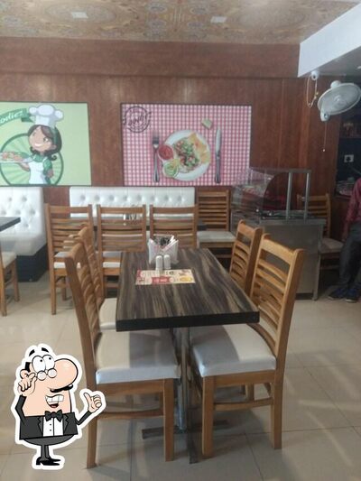 Check out how Foodiez Restaurant looks inside