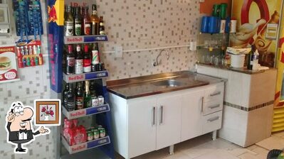 Veja imagens do interior do lanchonete e pizzaria parque das garças