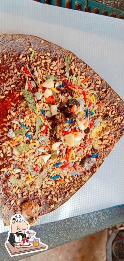 Don’t forget to order a dessert at Gulshan pan