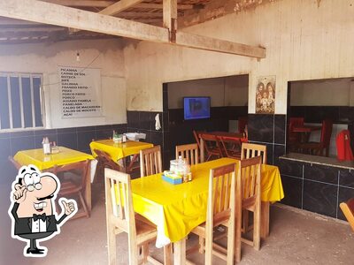 Veja imagens do interior do Restaurante Trindade