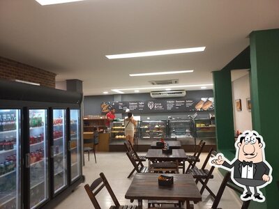 Veja imagens do interior do Doce Mar Delicatessen